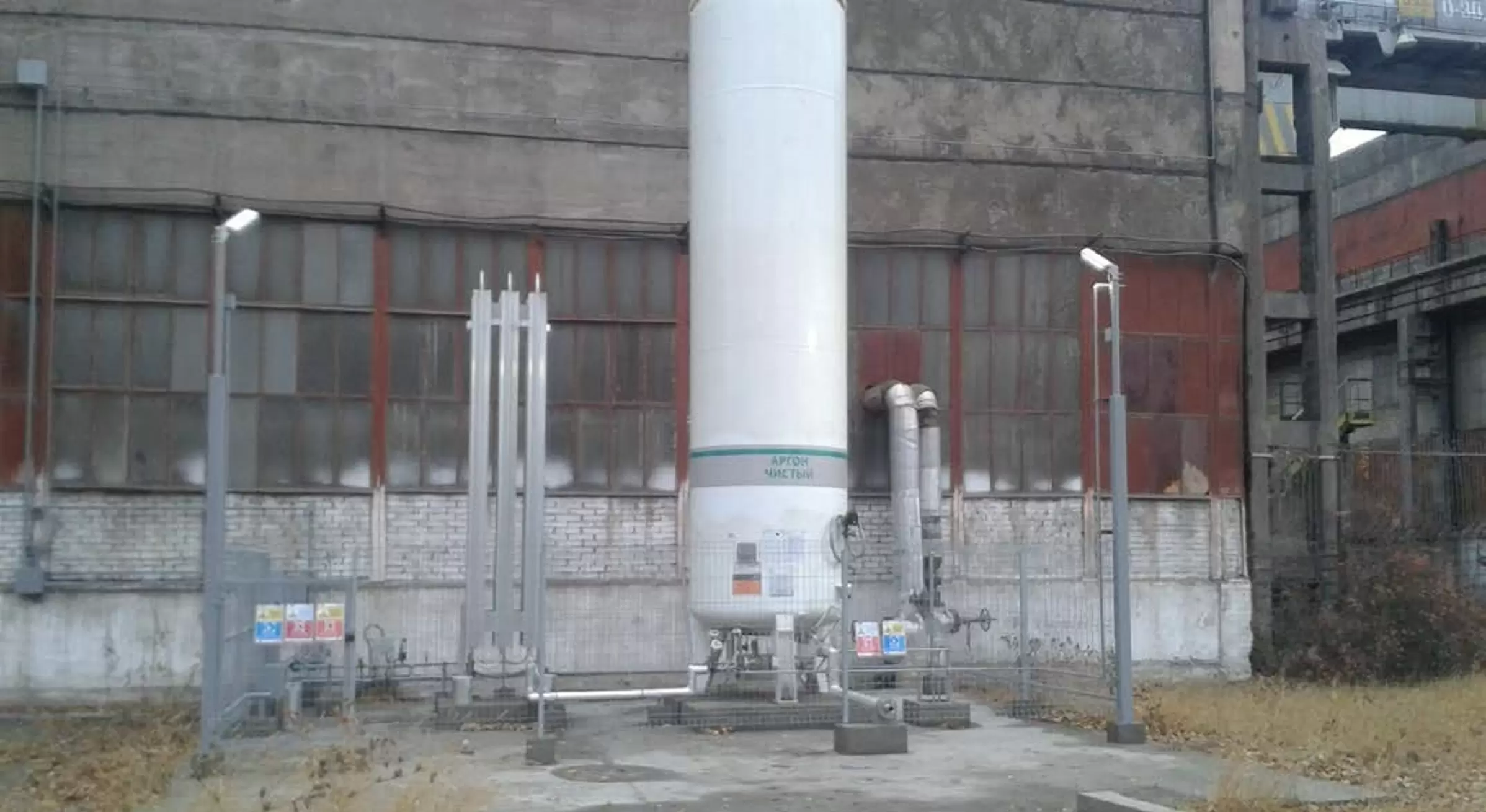 04.10.2015 - Криогенное оборудование для хранения и газификации введено в эксплуатацию